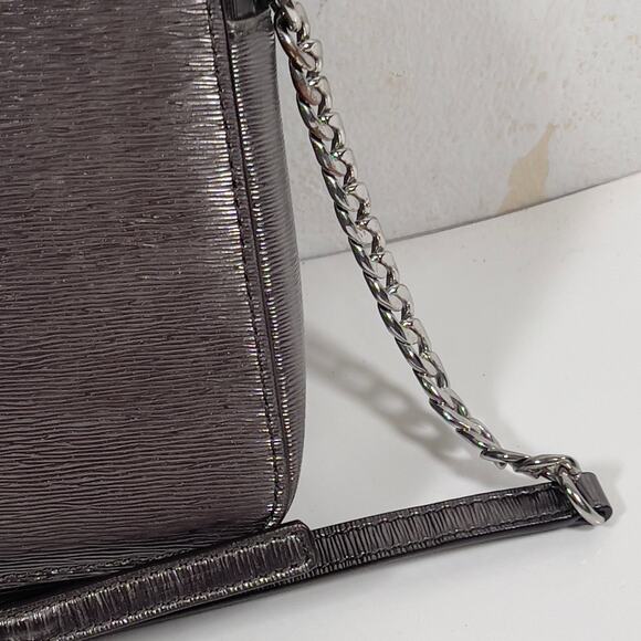 Michael Kors Zip Around Silver Metallic Textured Crossbody Bag Adj Strap - Picture 7 of 16